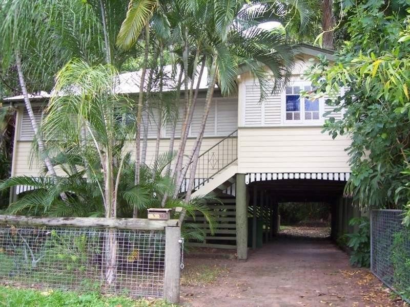 19 Lamington Road, West End QLD 4810