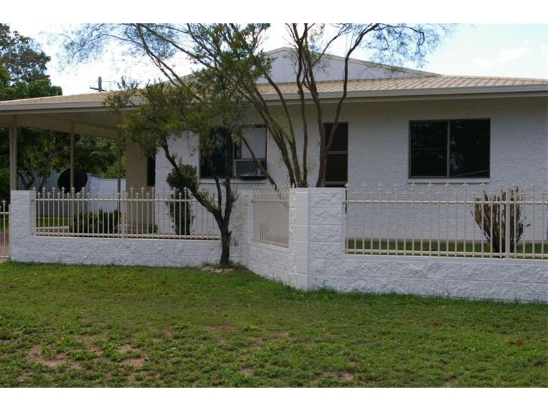 4 Amadio Court, Douglas QLD 4814