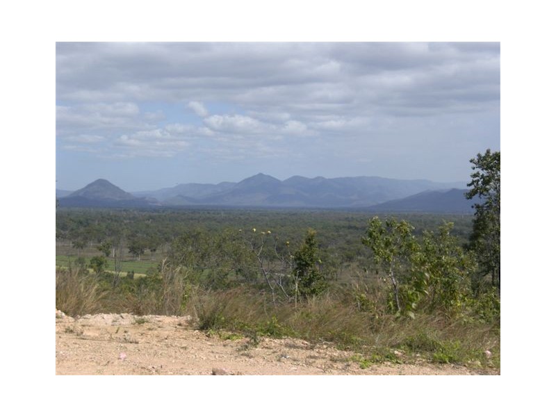 10 Chilott Court, Bushland Beach QLD 4818