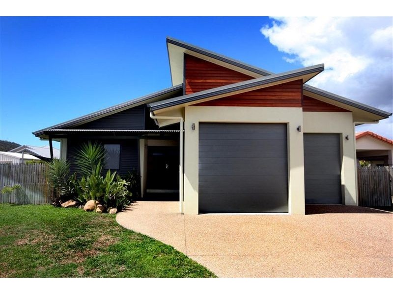 33 Bamboo Crescent, Mount Louisa QLD 4814