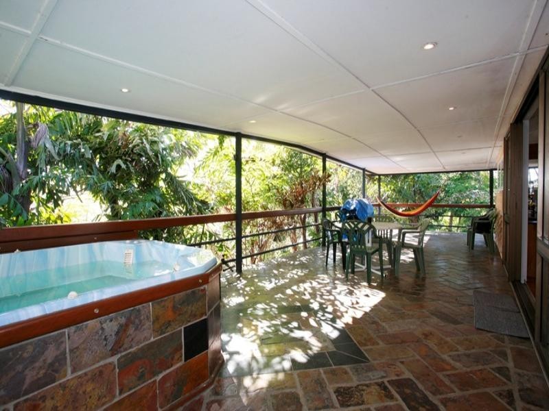 23 Gilbert Crescent, North Ward QLD 4810