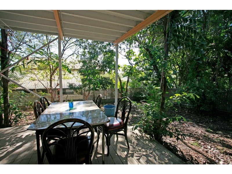 23 Gilbert Crescent, North Ward QLD 4810