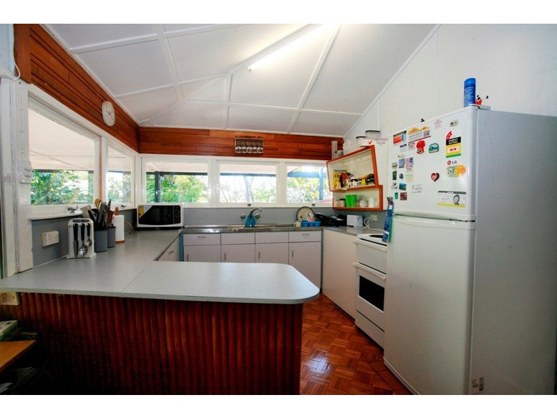 23 Gilbert Crescent, North Ward QLD 4810