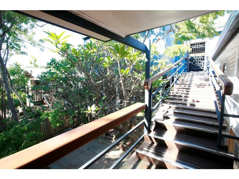 23 Gilbert Crescent, North Ward QLD 4810