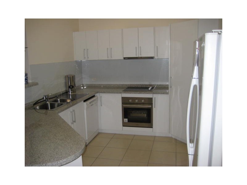 2/53 Findlater Street, Oonoonba QLD 4811