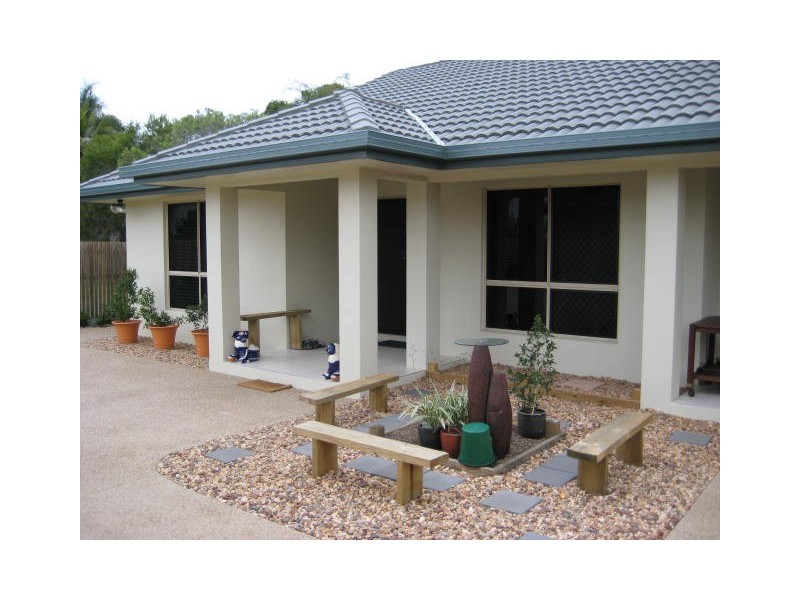 2/53 Findlater Street, Oonoonba QLD 4811