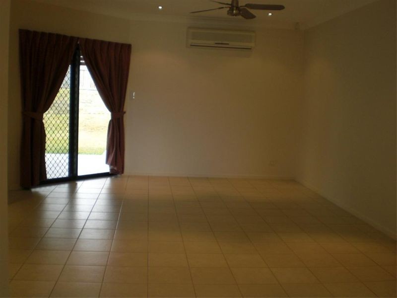 15 Timbury Way CRESTBROOK, Mount Louisa QLD 4814