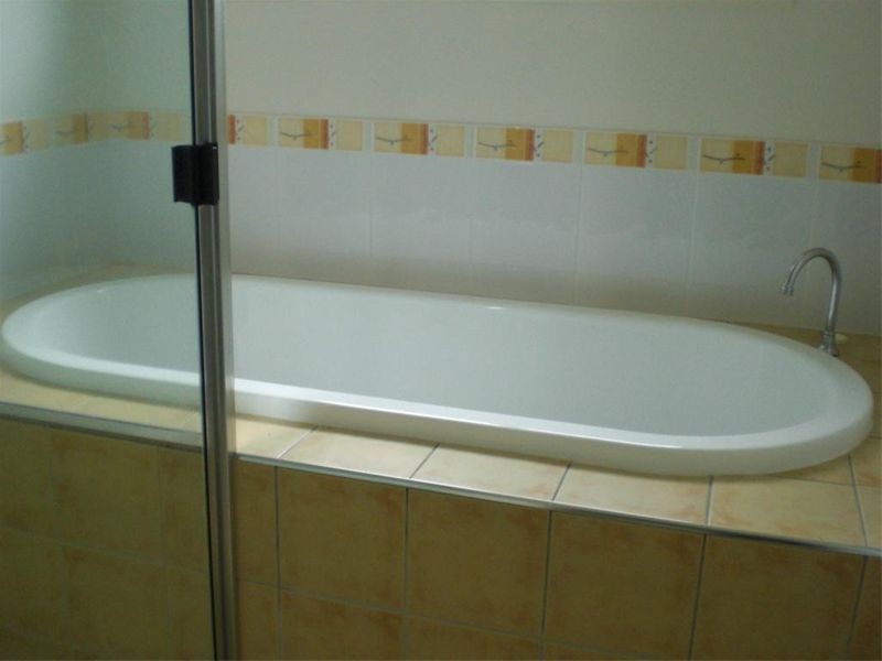 15 Timbury Way CRESTBROOK, Mount Louisa QLD 4814