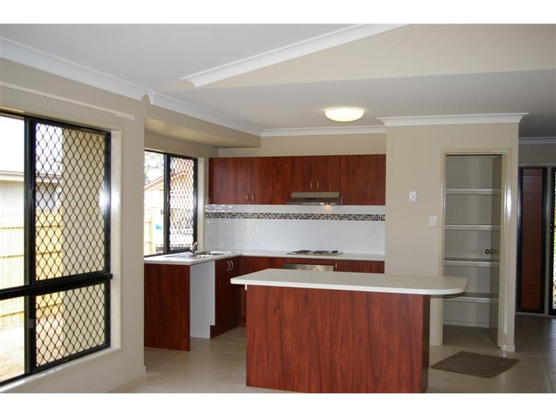 4 Limerick Way KINGSTON Park, Burdell QLD 4818