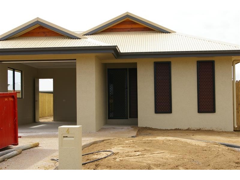 4 Limerick Way KINGSTON Park, Burdell QLD 4818