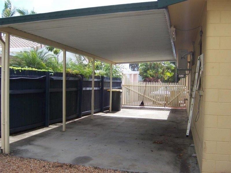 5 Sandalan Court, Bushland Beach QLD 4818