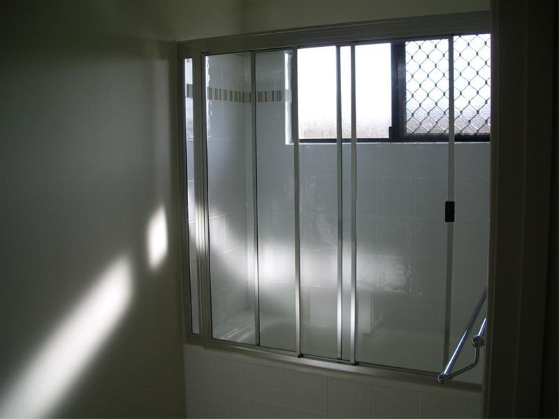 6 Dungurra Place, Bushland Beach QLD 4818