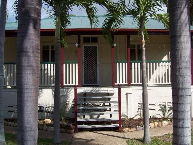 14 Eighth Avenue, South Townsville QLD 4810