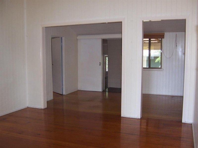 14 Eighth Avenue, South Townsville QLD 4810