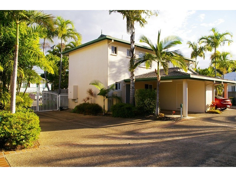 2/8 Gleeson Sreet, Hermit Park QLD 4812