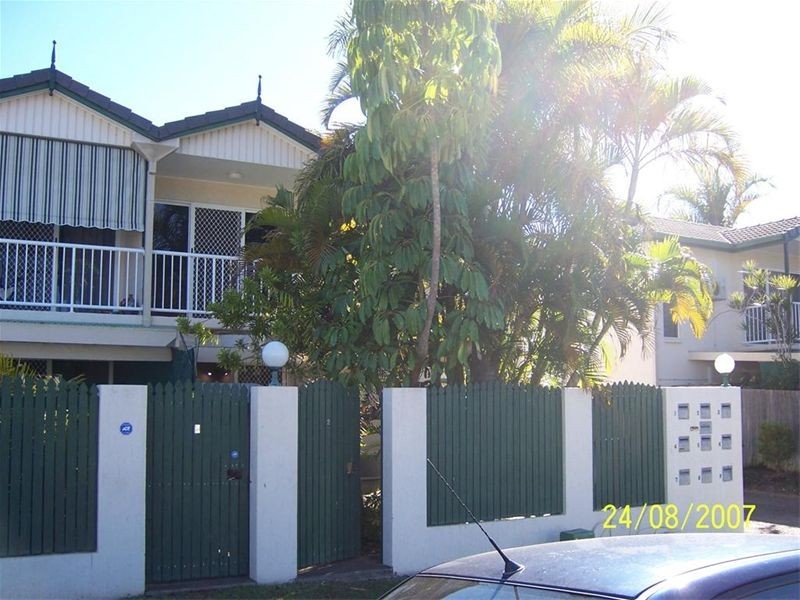 2/8 Gleeson Sreet, Hermit Park QLD 4812