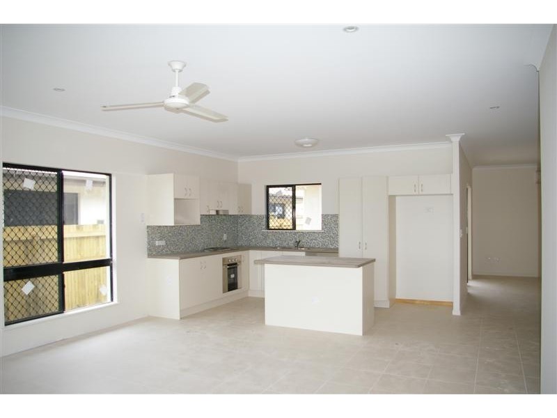 15 Sovereign Terrace FAIRFIELD WATERS, Idalia QLD 4811