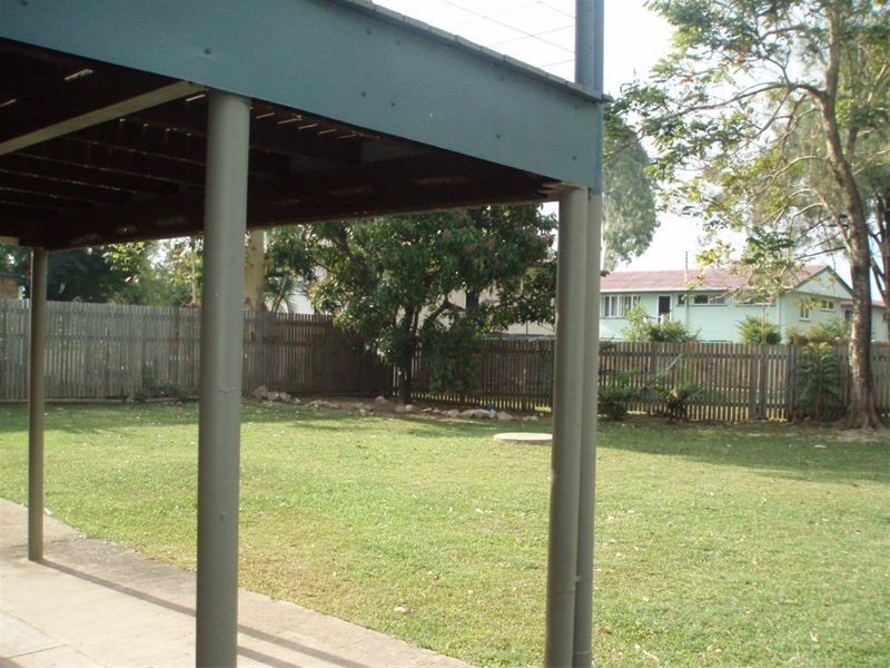 27 Ellimatta Avenue, Cranbrook QLD 4814