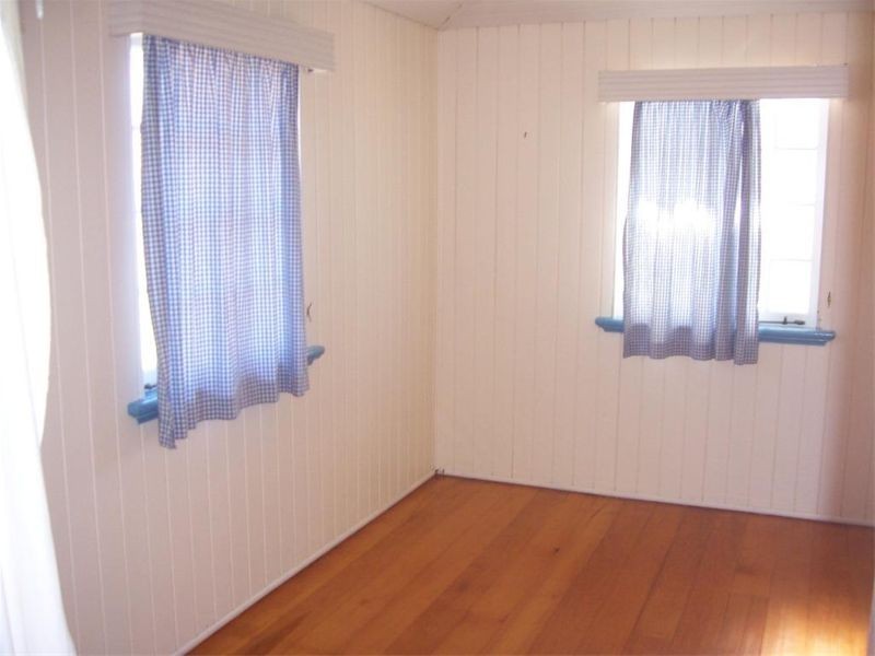 56 Cheyne Street, Pimlico QLD 4812