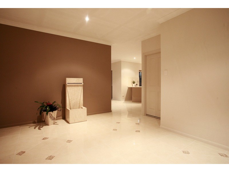 21 Knox Circuit, Mount Louisa QLD 4814