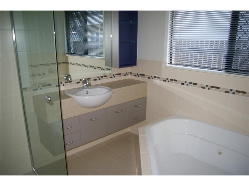 19 Chesterton Court WILLOWBANK, Kirwan QLD 4817