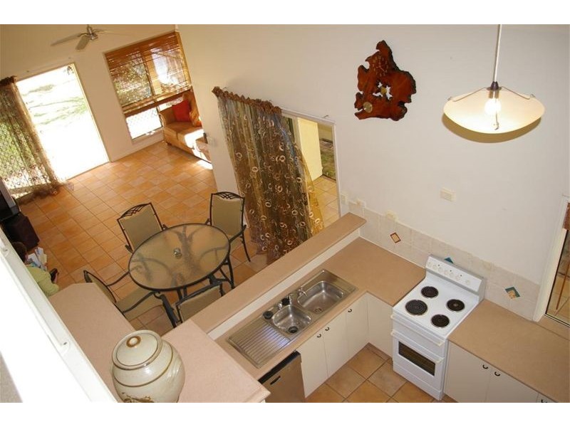 1/1 Livistonia Close, Bushland Beach QLD 4818