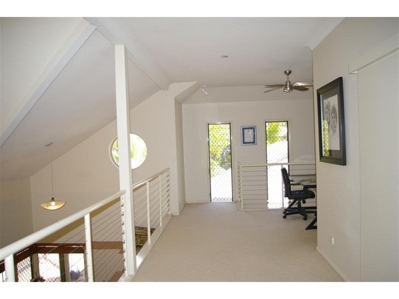 1/1 Livistonia Close, Bushland Beach QLD 4818