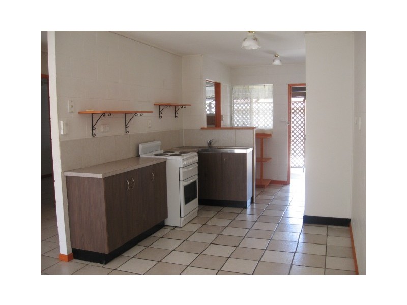 1/10 Palara Street, Currajong QLD 4812