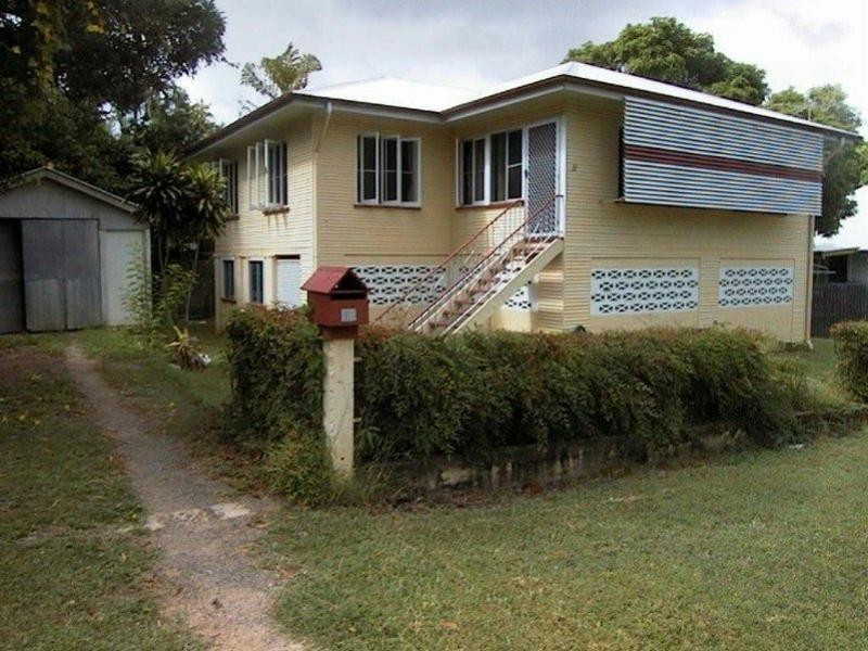 11 Claude Street, West End QLD 4810