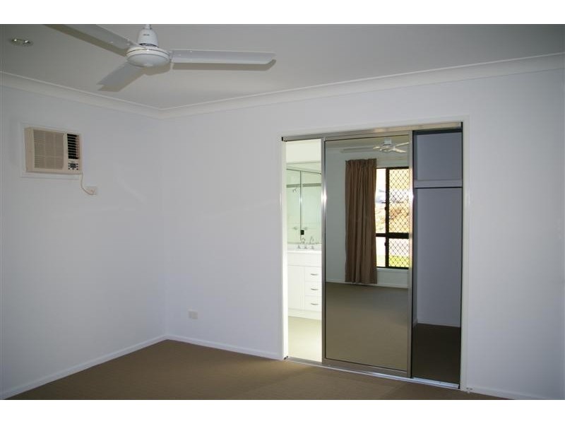 61 Klewarra Blvd RIVERSIDE Ridge, Douglas QLD 4814