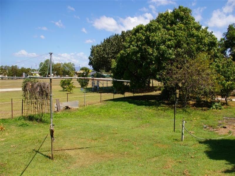 23 Brentnall Street MYSTERTON, Townsville QLD 4810