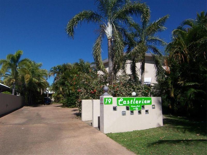 2/19 Second Avenue, Railway Estate QLD 4810