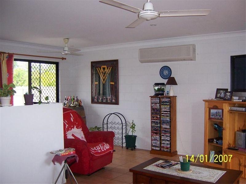 21 Saxby Street, Mount Louisa QLD 4814