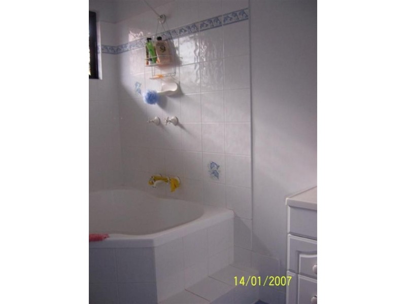 21 Saxby Street, Mount Louisa QLD 4814