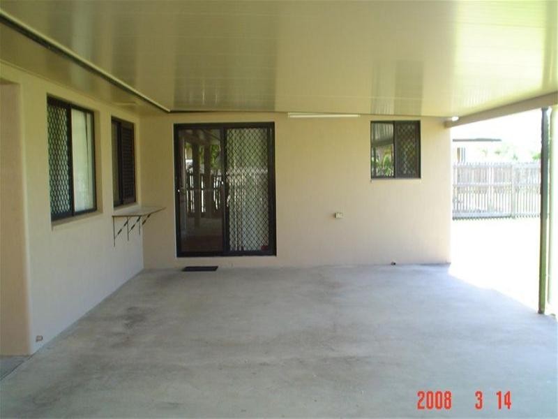 21 Saxby Street, Mount Louisa QLD 4814