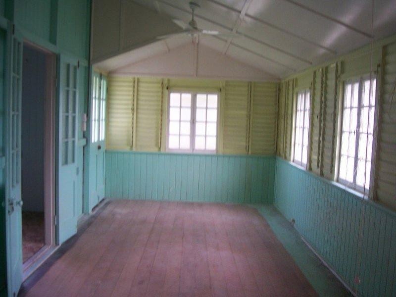 10 Latchford Street, Pimlico QLD 4812