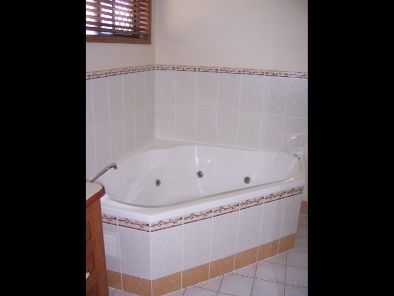 2 Jacobson Street, Annandale QLD 4814