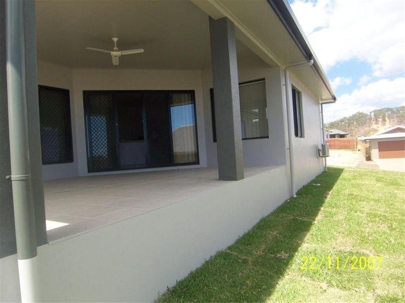 5 Phantom Place, Mount Louisa QLD 4814