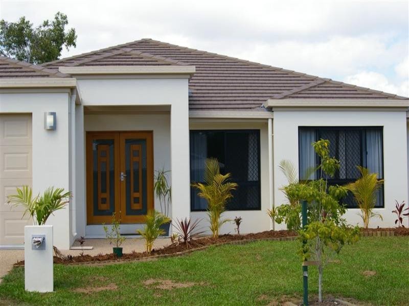 2 Hook Place, Bushland Beach QLD 4818