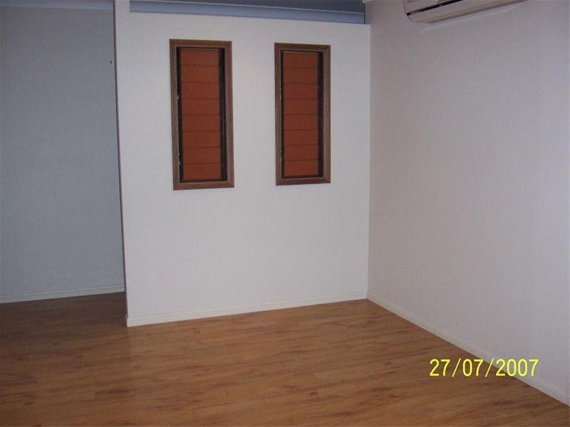 19 Sheerwater Parade, Douglas QLD 4814