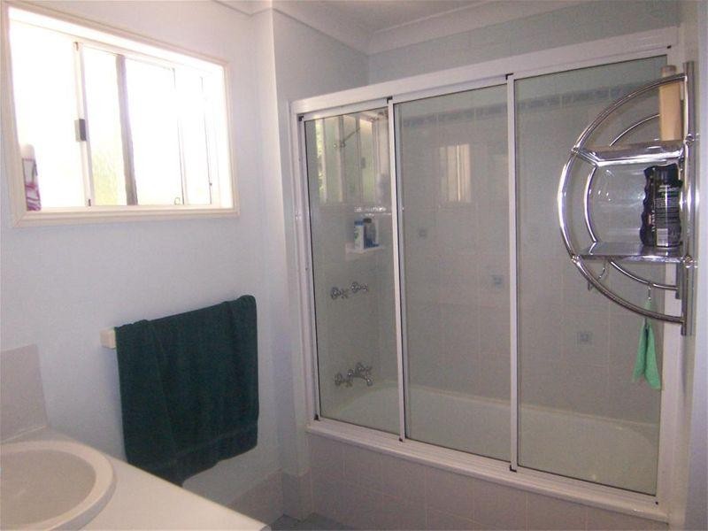 2/42 Cheyne Street, Pimlico QLD 4812