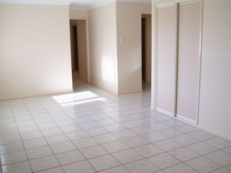 83 Overton Circuit, Kirwan QLD 4817