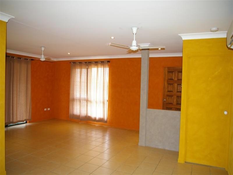 24 Kempton Chase, Burdell QLD 4818