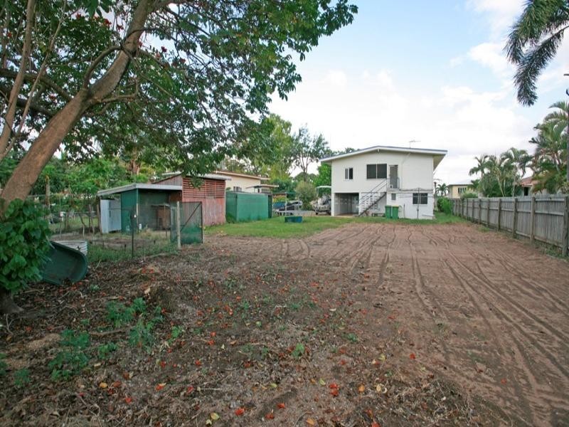 59 Lindsay Street, Rosslea QLD 4812