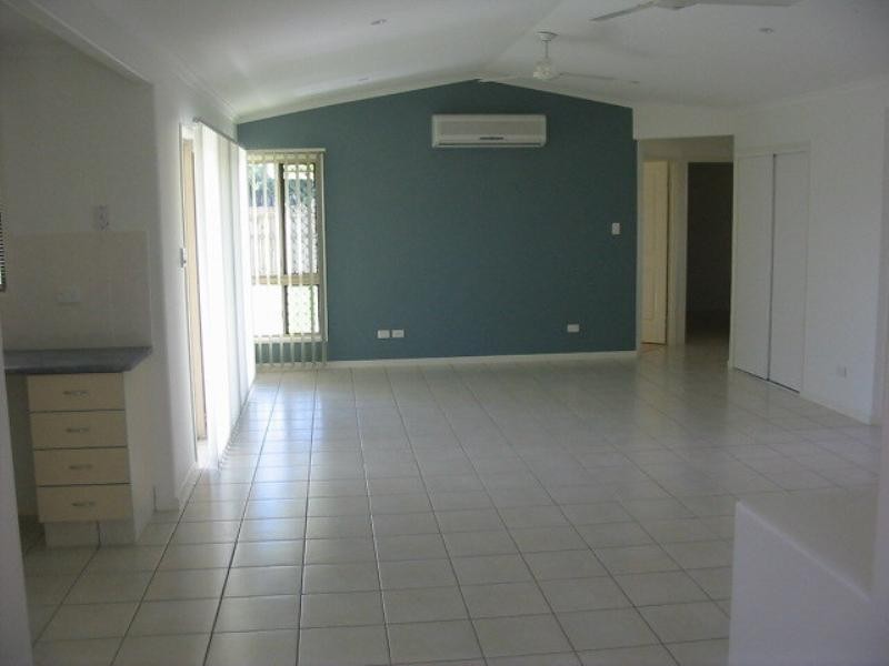 28 Summerlake Court FAIRFIELD WATERS, Idalia QLD 4811