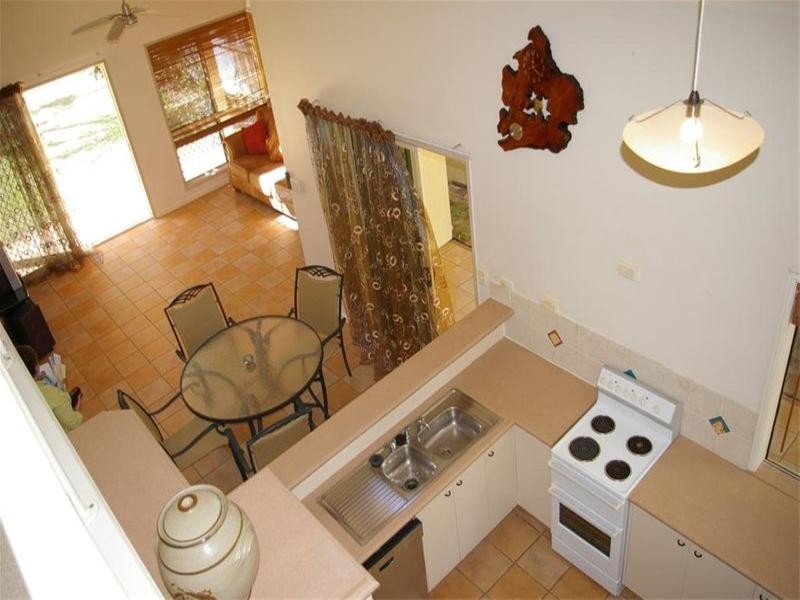 1/1 Livistonia Close, Bushland Beach QLD 4818