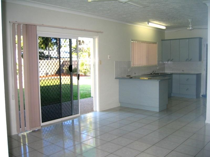 135 Kern Brothers Drive, Kirwan QLD 4817