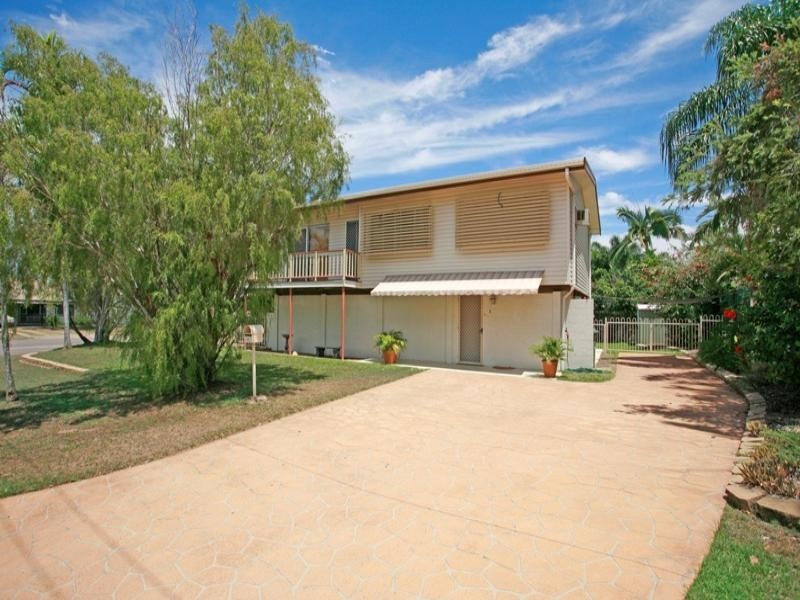 1 Carina Court, Mount Louisa QLD 4814