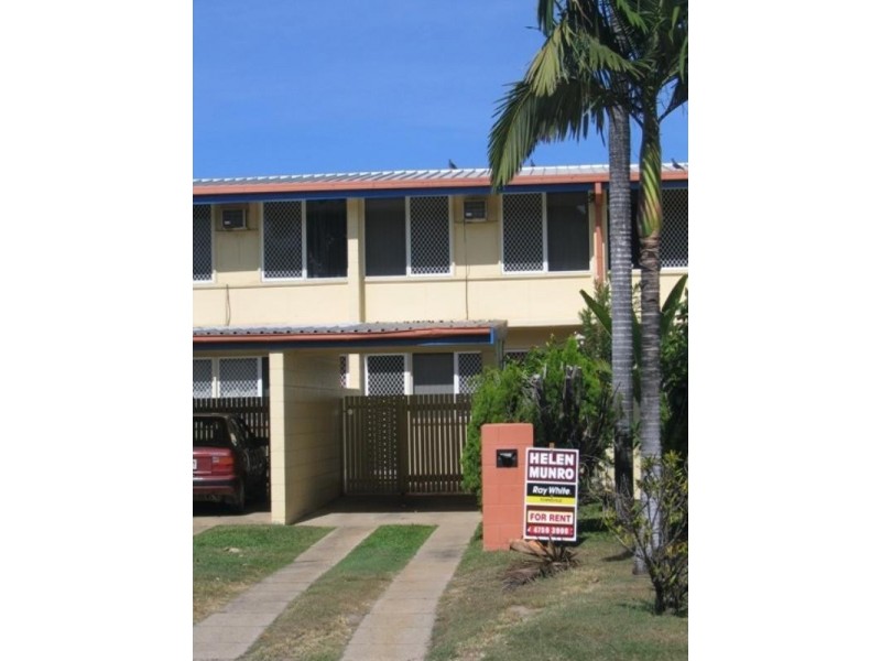 2/174 Harold Street, West End QLD 4810