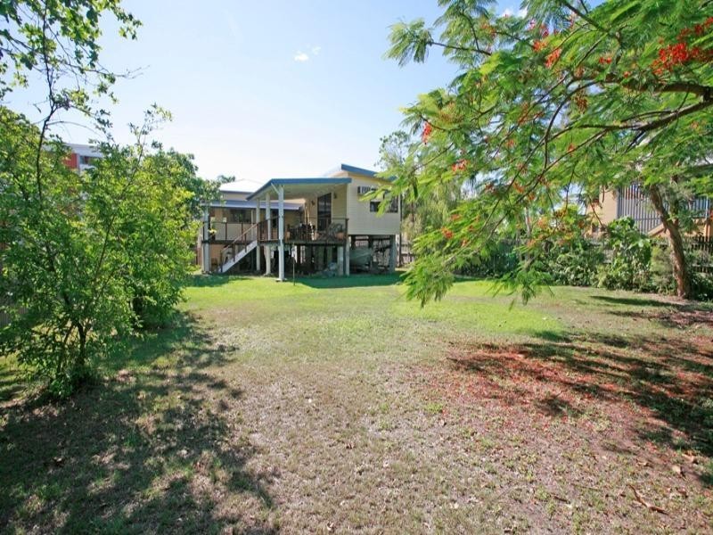 58 Park Street, Pimlico QLD 4812